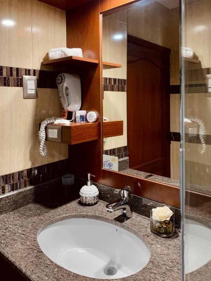 Hotel Adriand'S Machala Ngoại thất bức ảnh