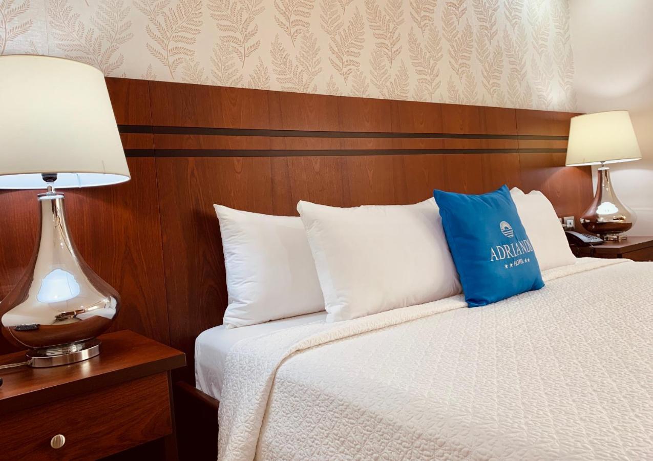 Hotel Adriand'S Machala Ngoại thất bức ảnh