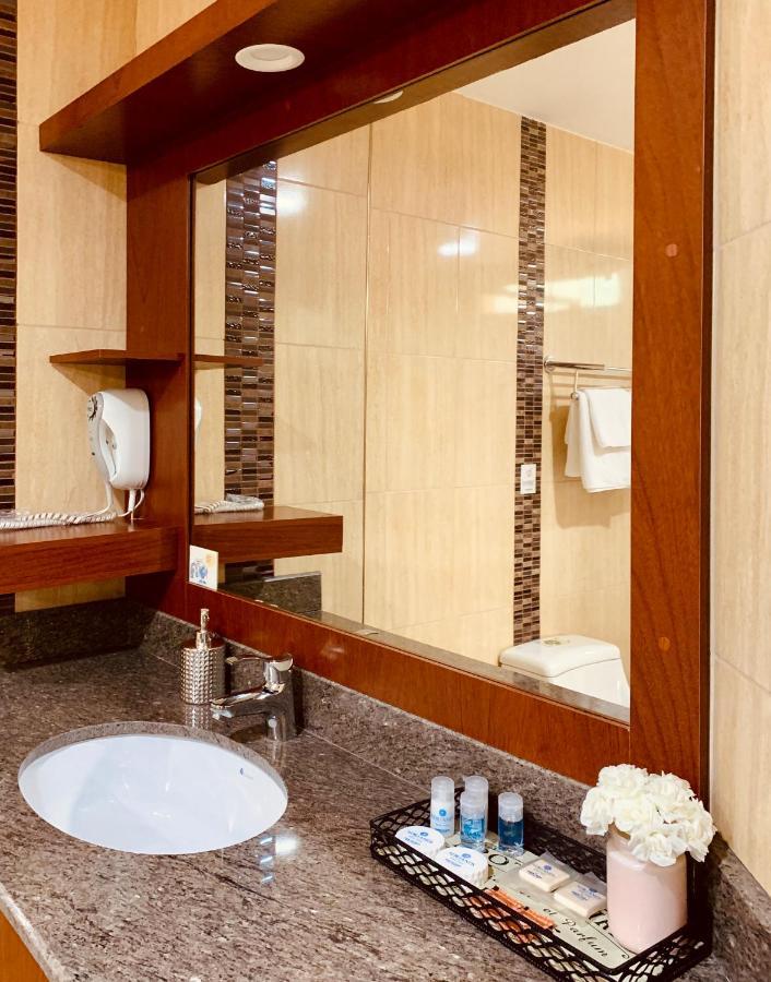 Hotel Adriand'S Machala Ngoại thất bức ảnh