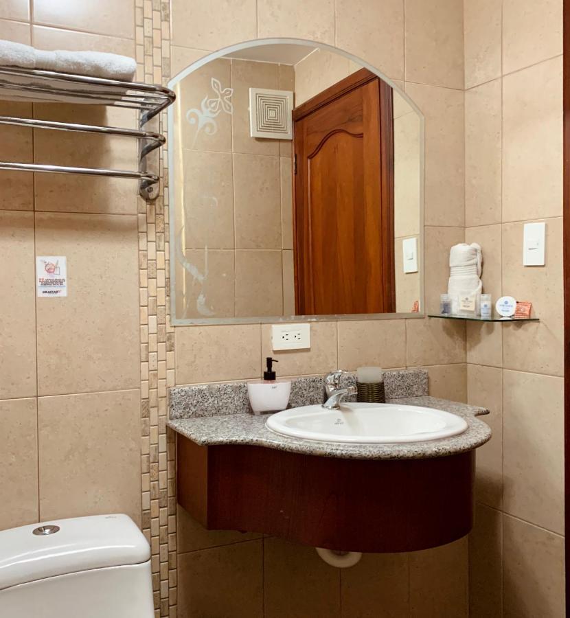 Hotel Adriand'S Machala Ngoại thất bức ảnh