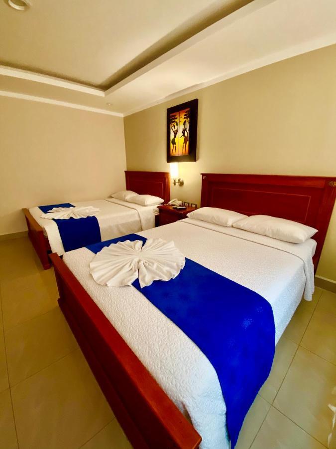 Hotel Adriand'S Machala Ngoại thất bức ảnh