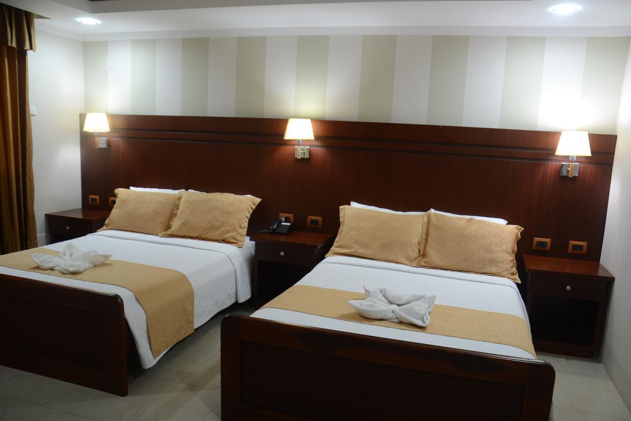 Hotel Adriand'S Machala Ngoại thất bức ảnh